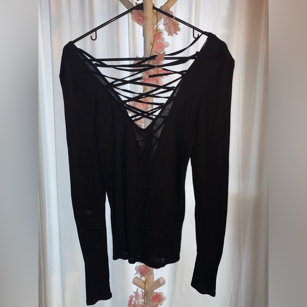 P nA. K Shirt Size M